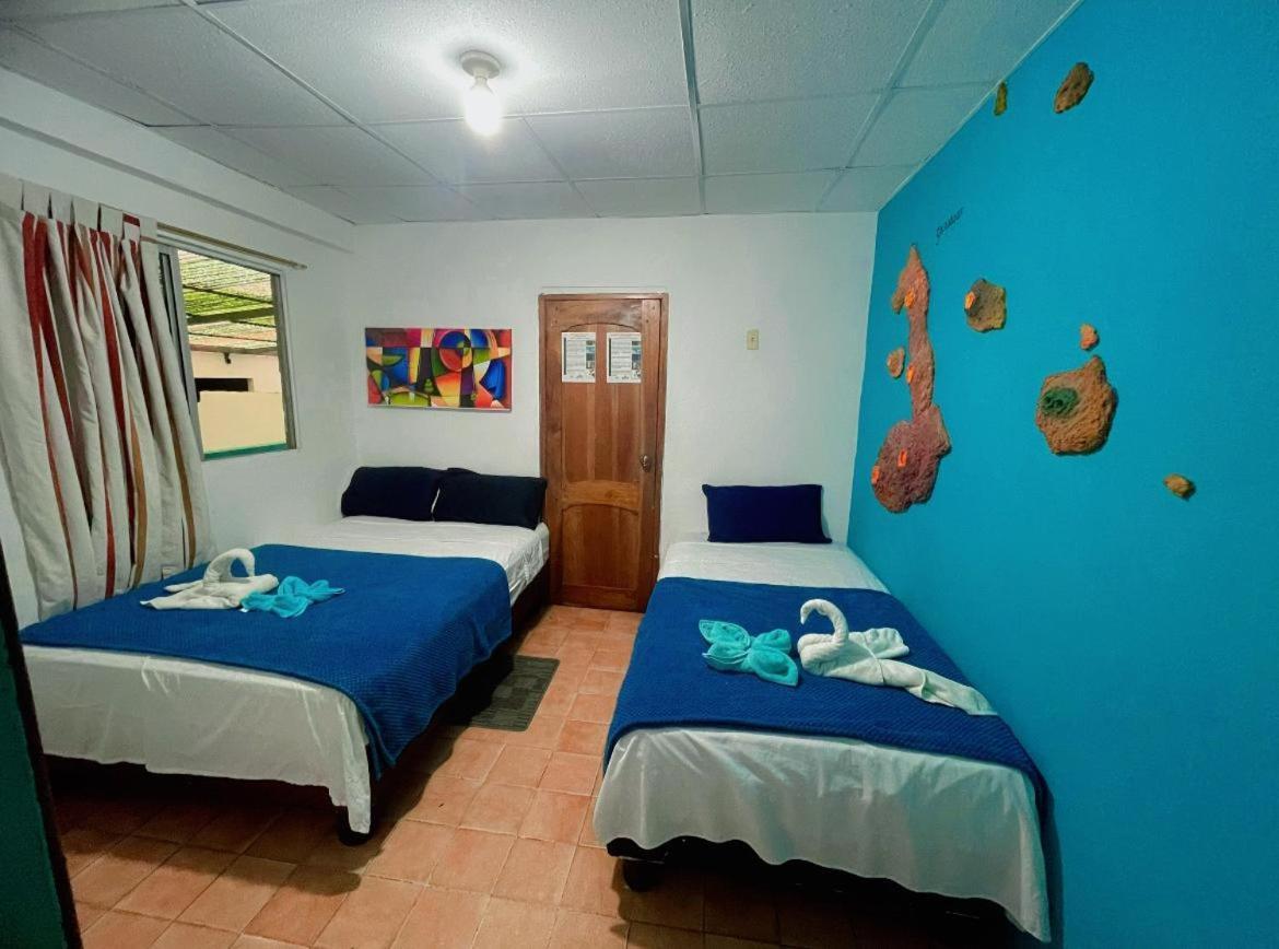 Puerto Ayora Island Hotel Exterior photo
