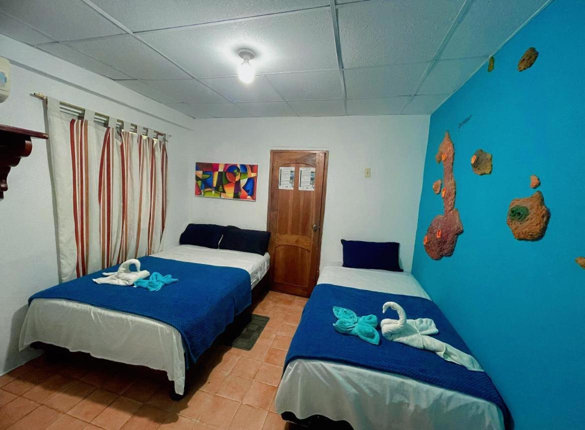 Puerto Ayora Island Hotel Exterior photo